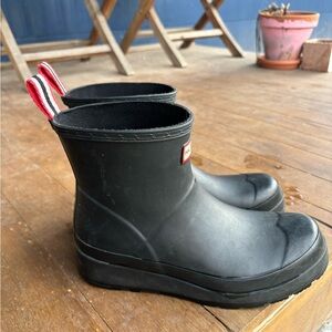 Hunter Women’s PLAY short rain boot